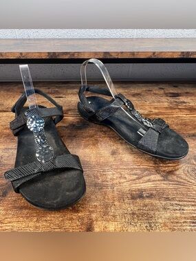 Vionic Sandals Farra Lizard Black Adjustable Straps Hammered Metal Women's 10